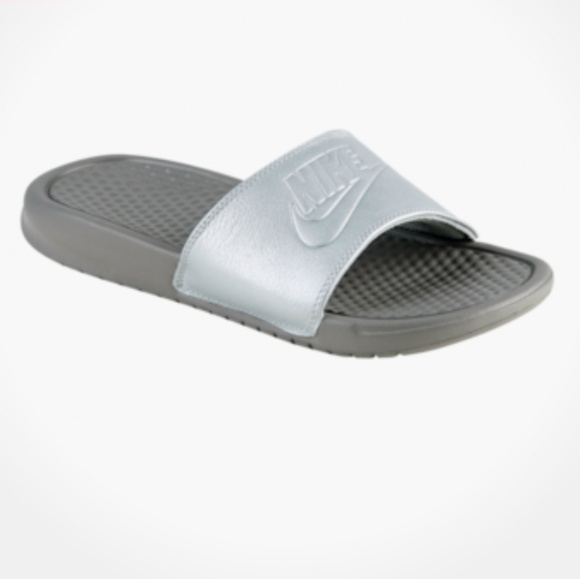 nike women's slides size 9